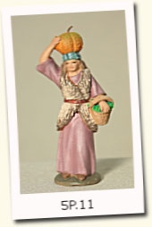 Mujer con cesto y calabaza-