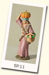 Mujer con cesto y calabaza-